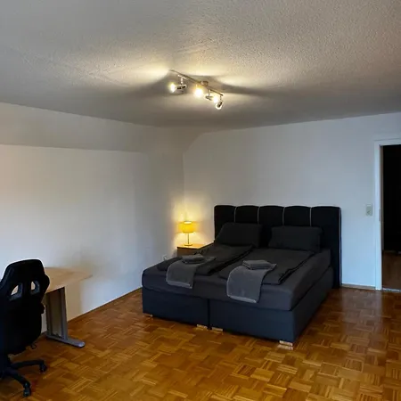 Schoene Neu Renovierte קרומבאך